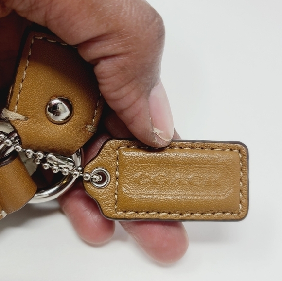 Coach | Classic Retro Cream & Brown Crossbody Bag - Picture 4 of 16